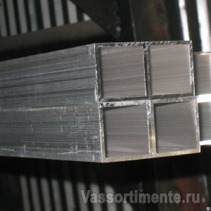 Труба алюминиевая квадратная 50х50х1,5 мм АД1Т1